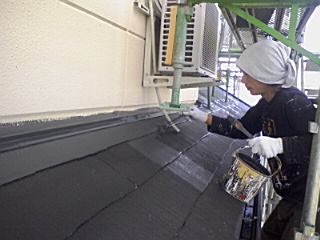 10.15屋根中塗り (2) 10.15屋根中塗り (2)