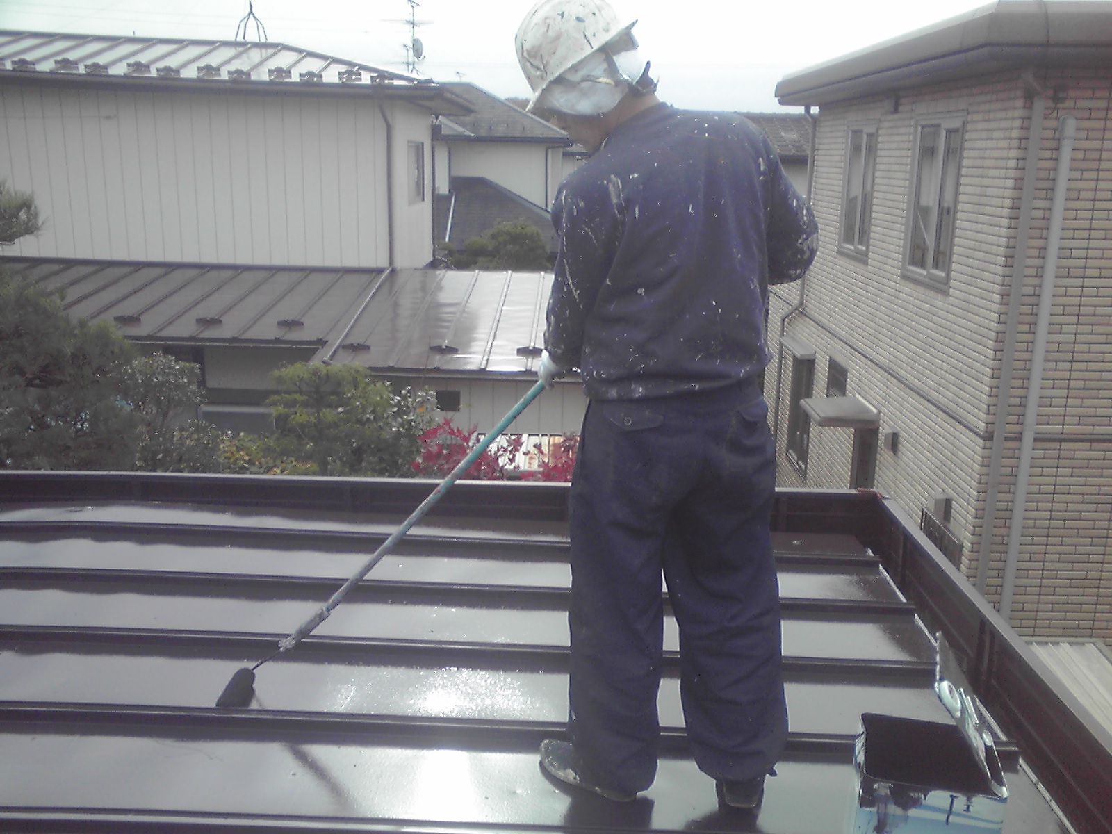 11.19屋根上塗り2