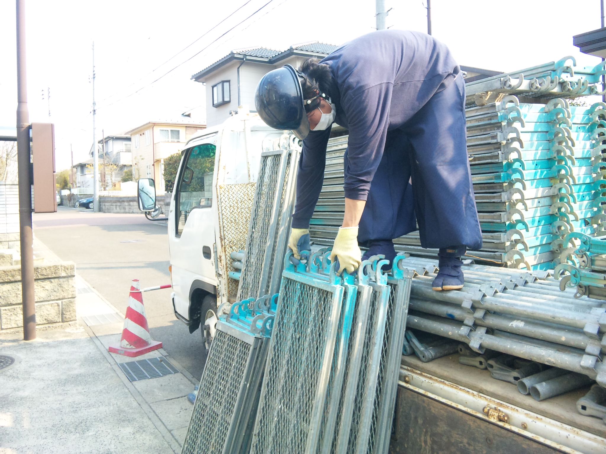 菅谷台 飯野さん 足場組立2